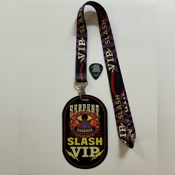 Exclusive SLASH S.E.R.P.E.N.T. Festival Tour Laminate and Guitar Pick Bundle!! - Picture 7 of 7